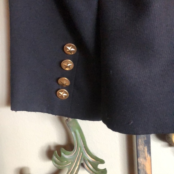 Stylish Military style women’s jacket fully lined, one button missing at neck. - Picture 7 of 7